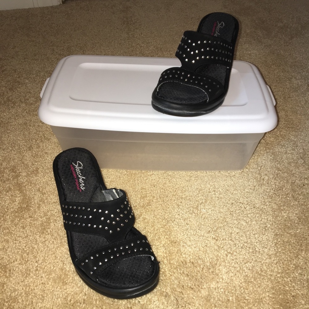 Black Wedges